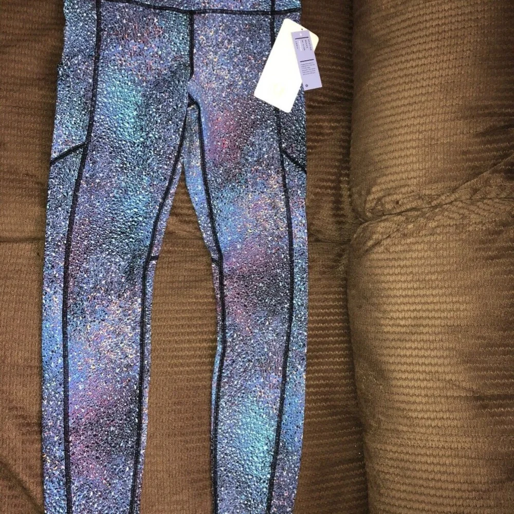 Lululemon Speed Tight Rainbow Splatter Mermaid Legging Non Reflective Size6 NWT! - Picture 8 of 10